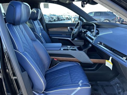 New 2026 Cadillac Vistiq Premium Luxury image 32