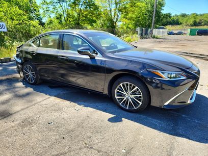 Used 2024 Lexus ES 350 w/ Premium Package
