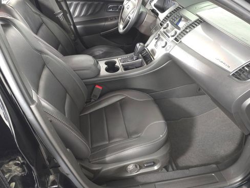 Used 2019 Ford Taurus SEL image 18