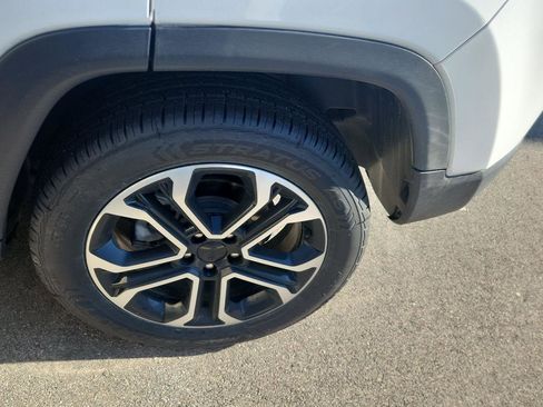 Used 2023 Jeep Compass Limited AWD/4WD image 7
