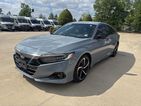 Used 2022 Honda Accord Sport image 8