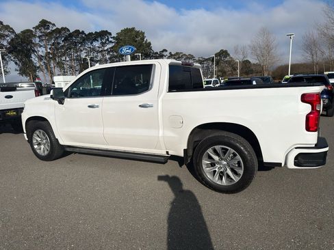 Used 2022 Chevrolet Silverado 1500 High Country w/ Z71 Off-Road Package image 5