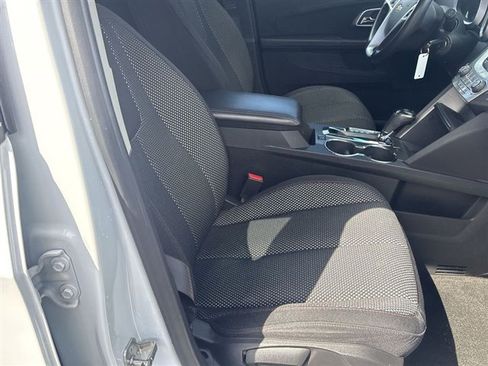 Used 2017 Chevrolet Equinox LT w/ Convenience Package FWD image 25