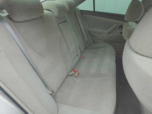 Used 2007 Toyota Camry LE image 25