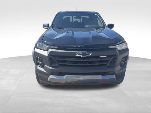 Used 2024 Chevrolet Colorado Trail Boss w/ Advanced Trailering Package image 9