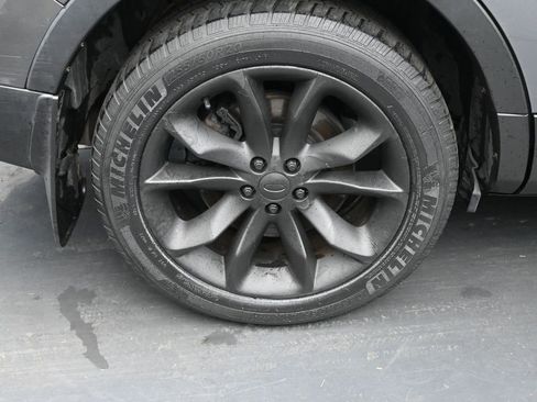 Used 2014 Ford Explorer XLT w/ Equipment Group 202A image 12