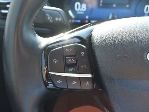 Used 2024 Ford Escape Platinum AWD/4WD image 25