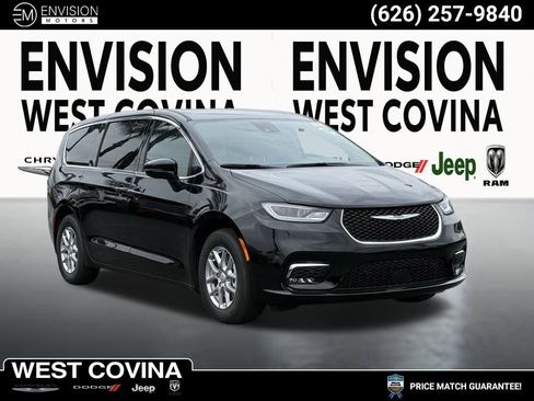 New 2026 Chrysler Pacifica Select image 1