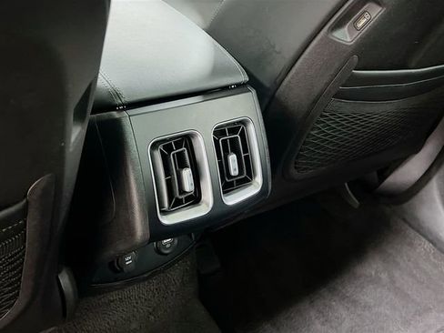 Certified 2022 Kia Sorento S w/ Panoramic Sunroof Package image 26