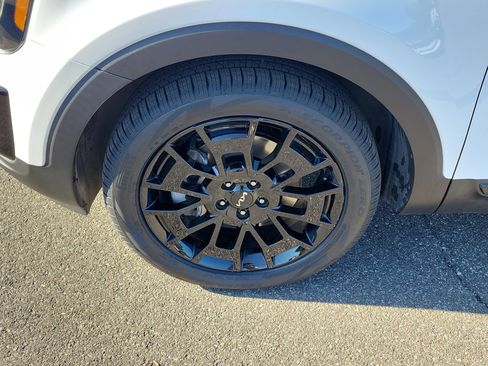 Certified 2022 Kia Telluride SX w/ SX Prestige Package AWD/4WD image 41