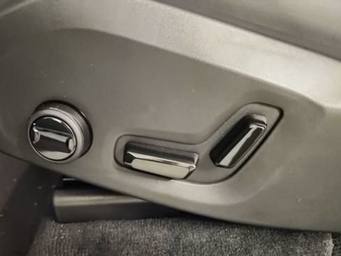 New 2026 Volvo XC90 B6 Plus w/ Protection Package AWD/4WD image 14