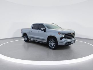 Used 2023 Chevrolet Silverado 1500 High Country w/ High Country Premium Package AWD/4WD video 2