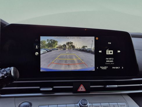 Used 2025 Hyundai Elantra Limited FWD image 24