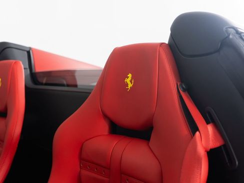 Certified 2023 Ferrari F8 Tributo image 22