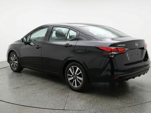 Used 2025 Nissan Versa SV image 6