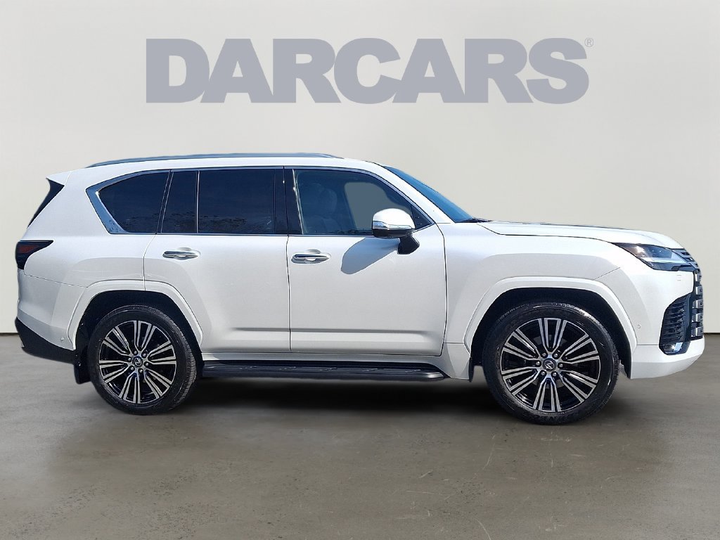 Used 2026 Lexus LX 700h Luxury AWD/4WD image 7