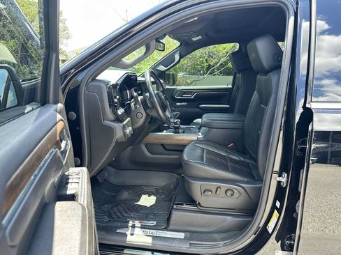 Certified 2023 Chevrolet Silverado 1500 High Country AWD/4WD image 2