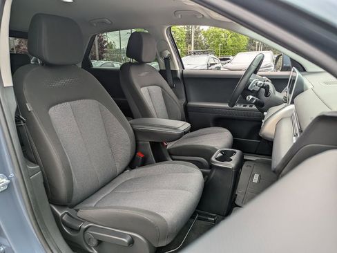 Used 2024 Hyundai Ioniq 5 SEL RWD image 34