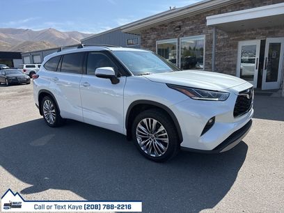 Used 2022 Toyota Highlander Platinum