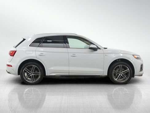 Used 2023 Audi Q5 e Prestige w/ Prestige Package image 7