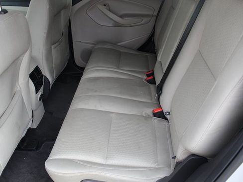 Used 2019 Ford Escape SE image 17