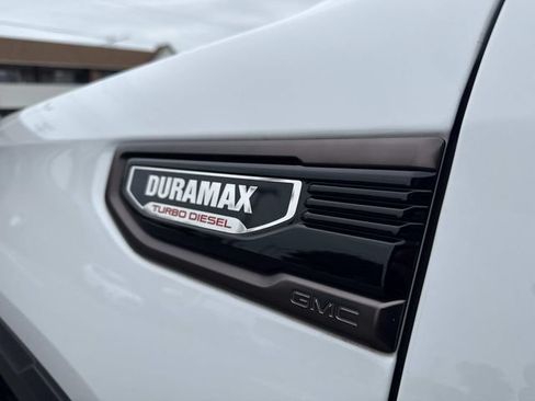 Used 2025 GMC Sierra 1500 AT4X AWD/4WD image 46