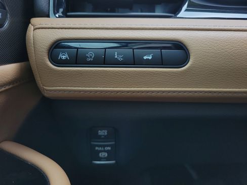 Certified 2025 INFINITI QX80 Luxe AWD/4WD image 29