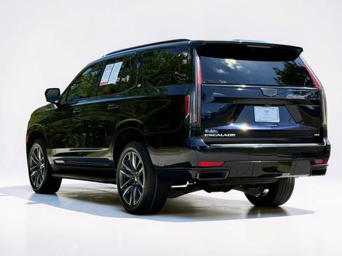 Used 2023 Cadillac Escalade Sport AWD/4WD image 13