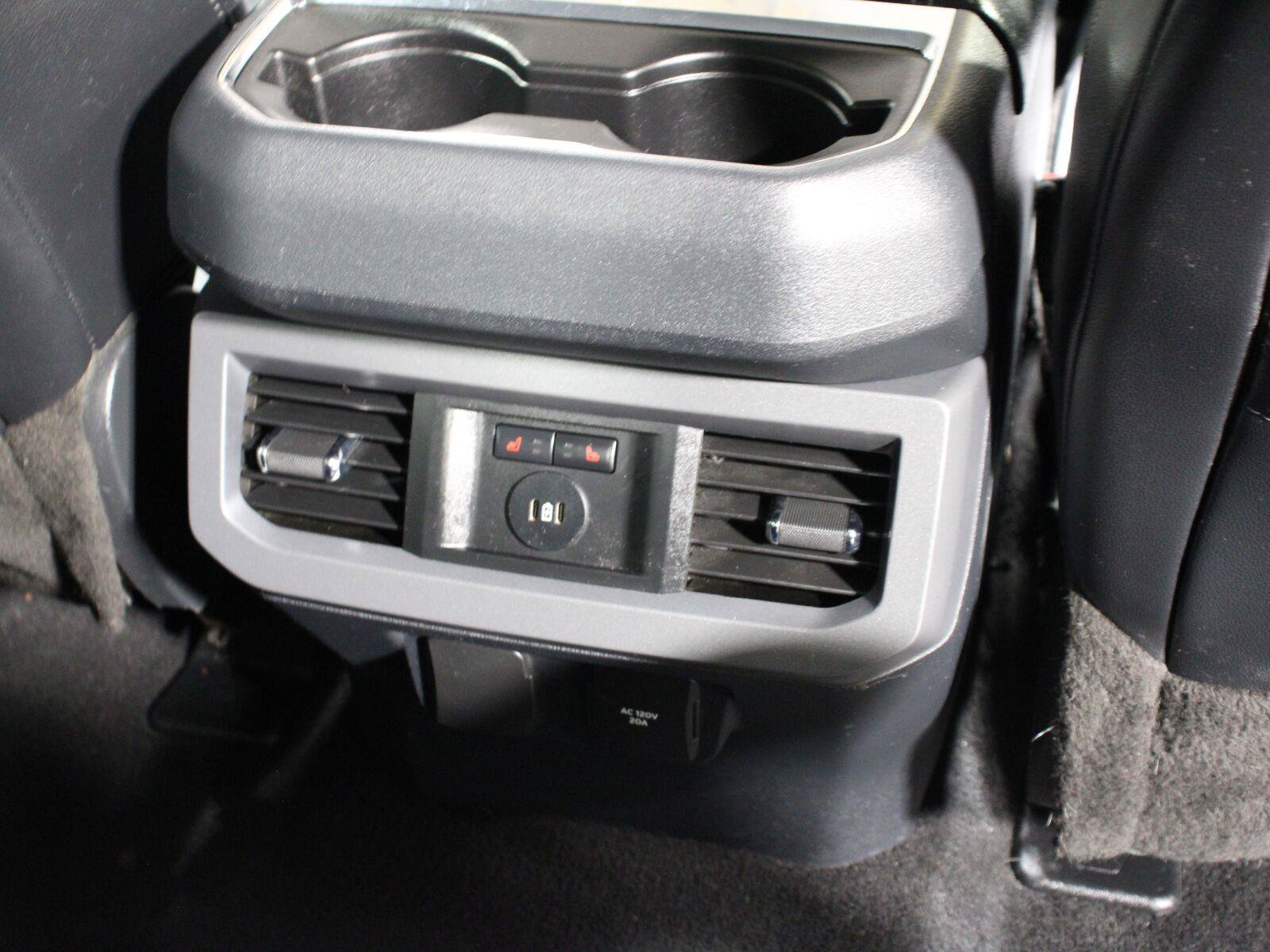 Used 2023 Ford F250 Lariat w/ Lariat Ultimate Package AWD/4WD image 11