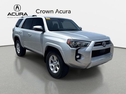 Used 2023 Toyota 4Runner SR5 Premium w/ Moonroof Package RWD image 6