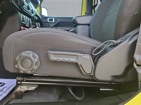 Used 2023 Jeep Wrangler Unlimited Rubicon 4xe w/ Steel Bumper Group image 16