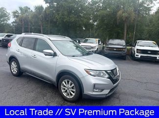 Used 2017 Nissan Rogue SV w/ SV Premium Package FWD video 3
