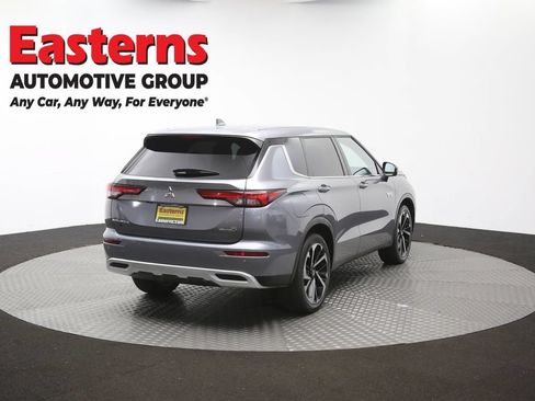 Used 2023 Mitsubishi Outlander SE AWD/4WD image 40