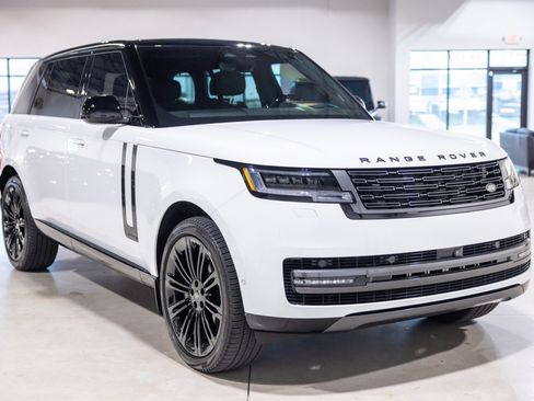 Used 2024 Land Rover Range Rover Long Wheelbase Autobiography AWD/4WD image 10