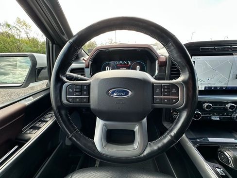 Used 2022 Ford F150 Lariat w/ Equipment Group 502A High AWD/4WD image 8