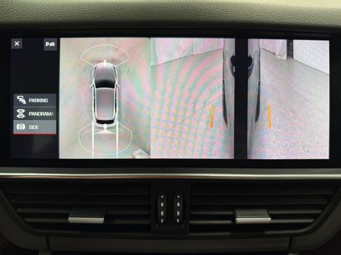 Used 2020 Porsche Cayenne AWD/4WD image 26