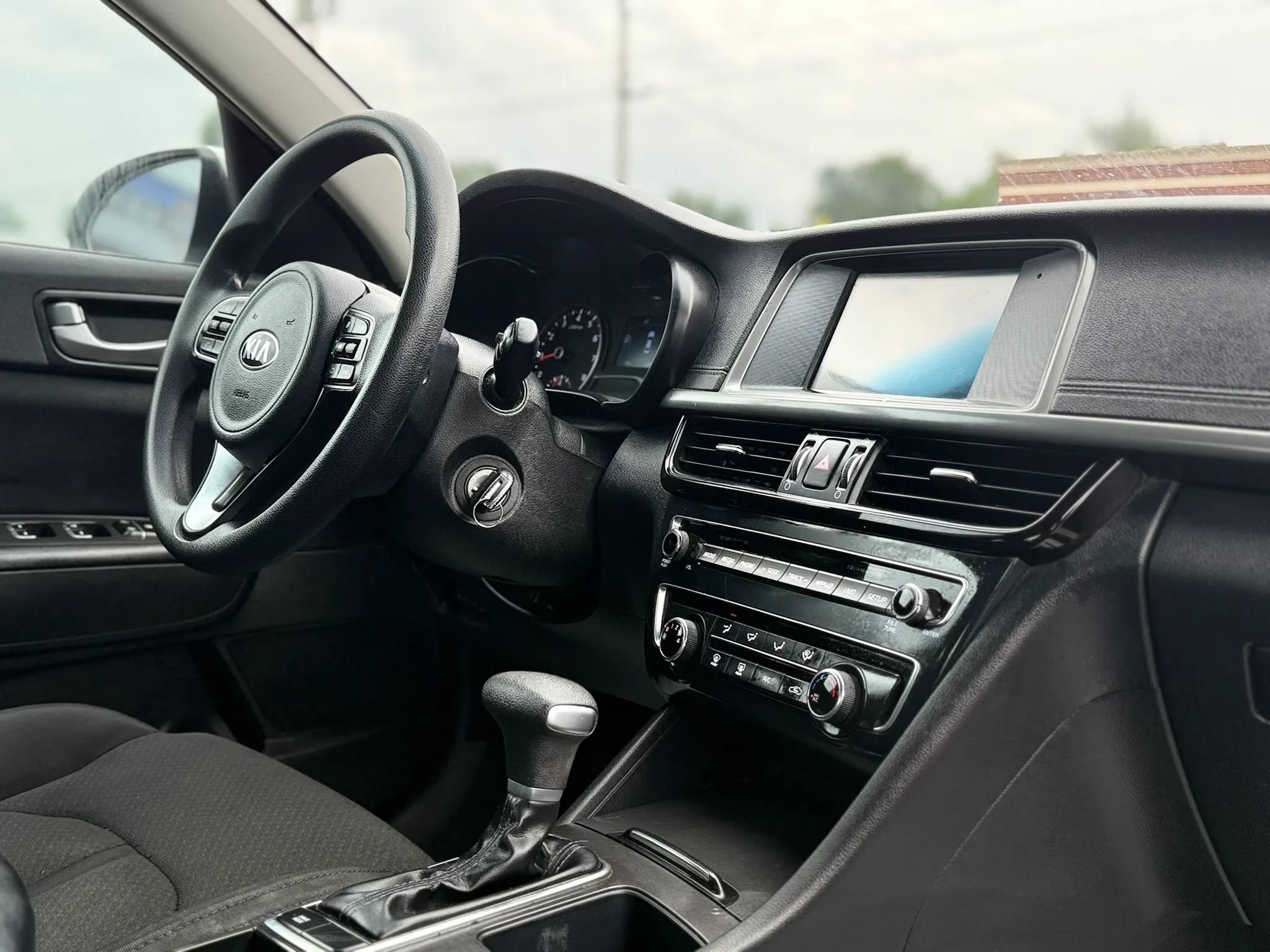 Used 2018 Kia Optima LX FWD image 24
