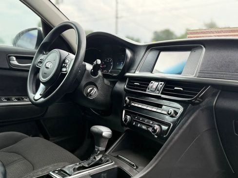Used 2018 Kia Optima LX FWD image 24