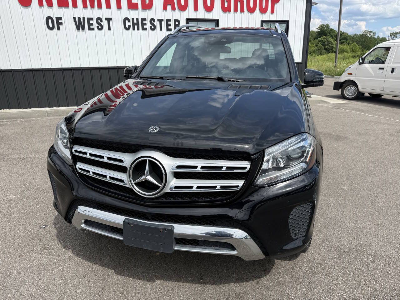 Used 2014 Mercedes-Benz GL 550 4MATIC image 2