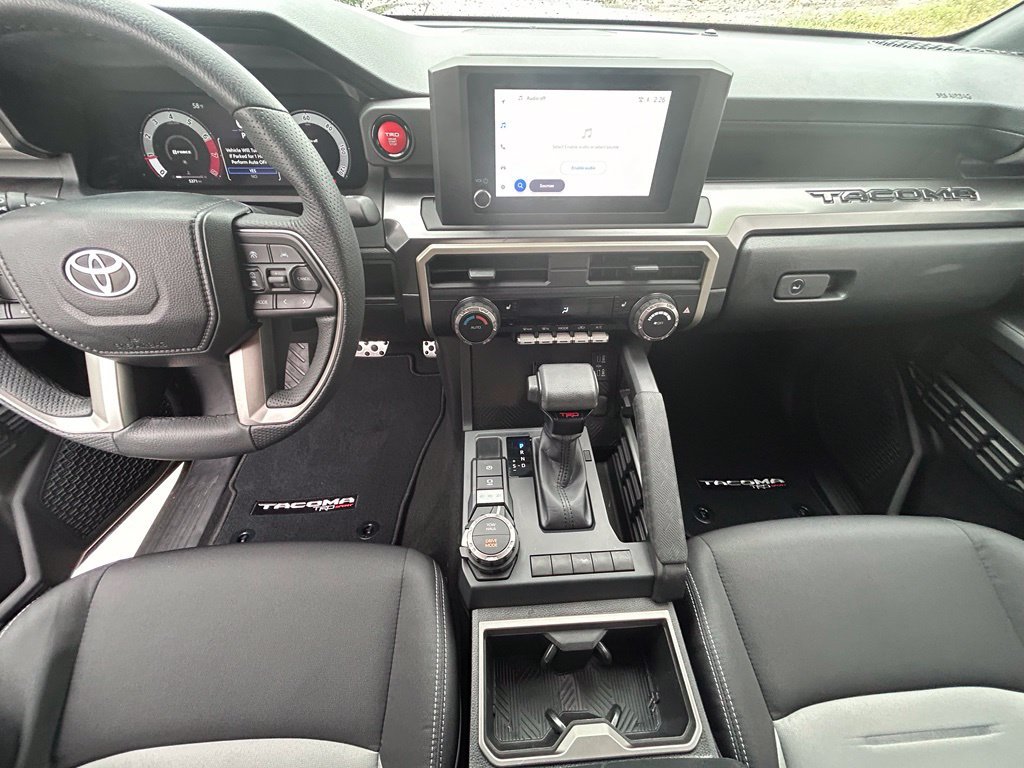 Used 2025 Toyota Tacoma TRD Sport AWD/4WD image 18