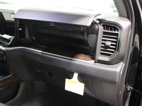 New 2026 GMC Sierra 1500 Elevation w/ Elevation Premium Package AWD/4WD image 29