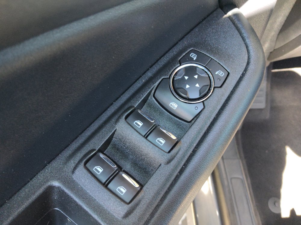 Used 2020 Ford Edge SE AWD/4WD image 27