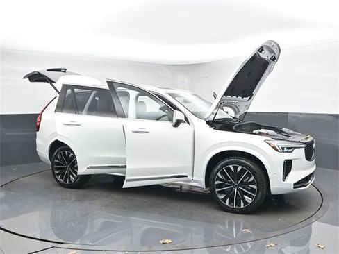 New 2026 Volvo XC90 B6 Plus image 54