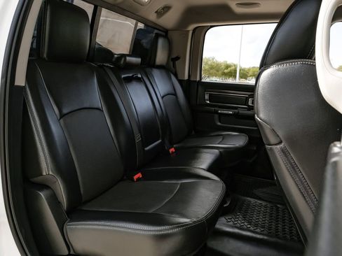 Used 2016 RAM 3500 Laramie image 34