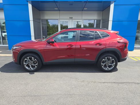 Certified 2024 Chevrolet Trax LT FWD image 6