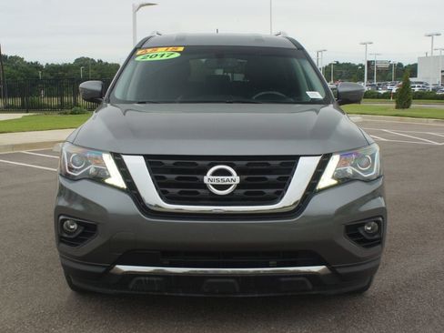 Used 2017 Nissan Pathfinder SV FWD image 14
