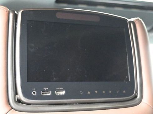 Used 2023 Nissan Armada Platinum w/ Captain's Chairs Package image 30