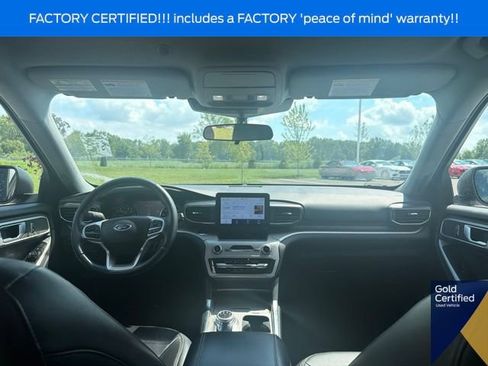 Used 2023 Ford Explorer XLT w/ Equipment Group 202A AWD/4WD image 23