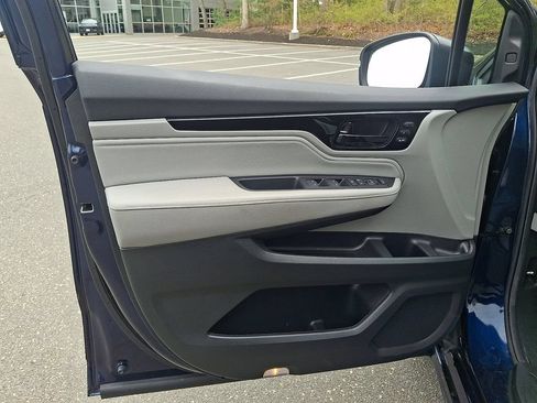 Used 2024 Honda Odyssey Touring image 13