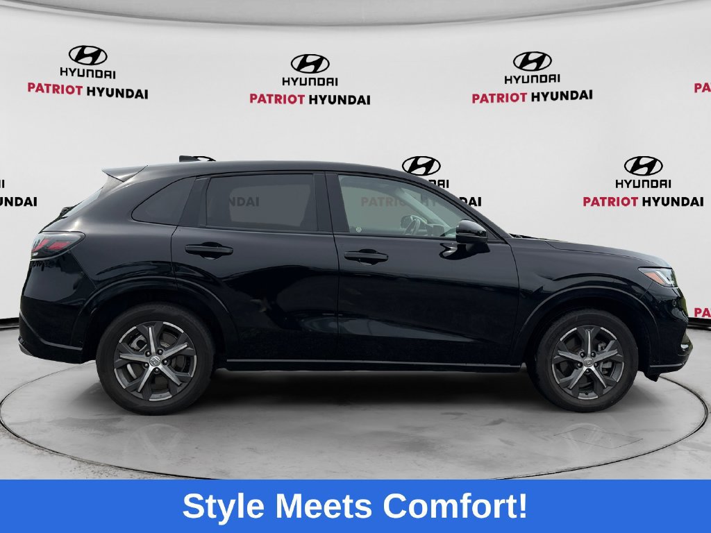 Used 2024 Honda HR-V EX-L image 2